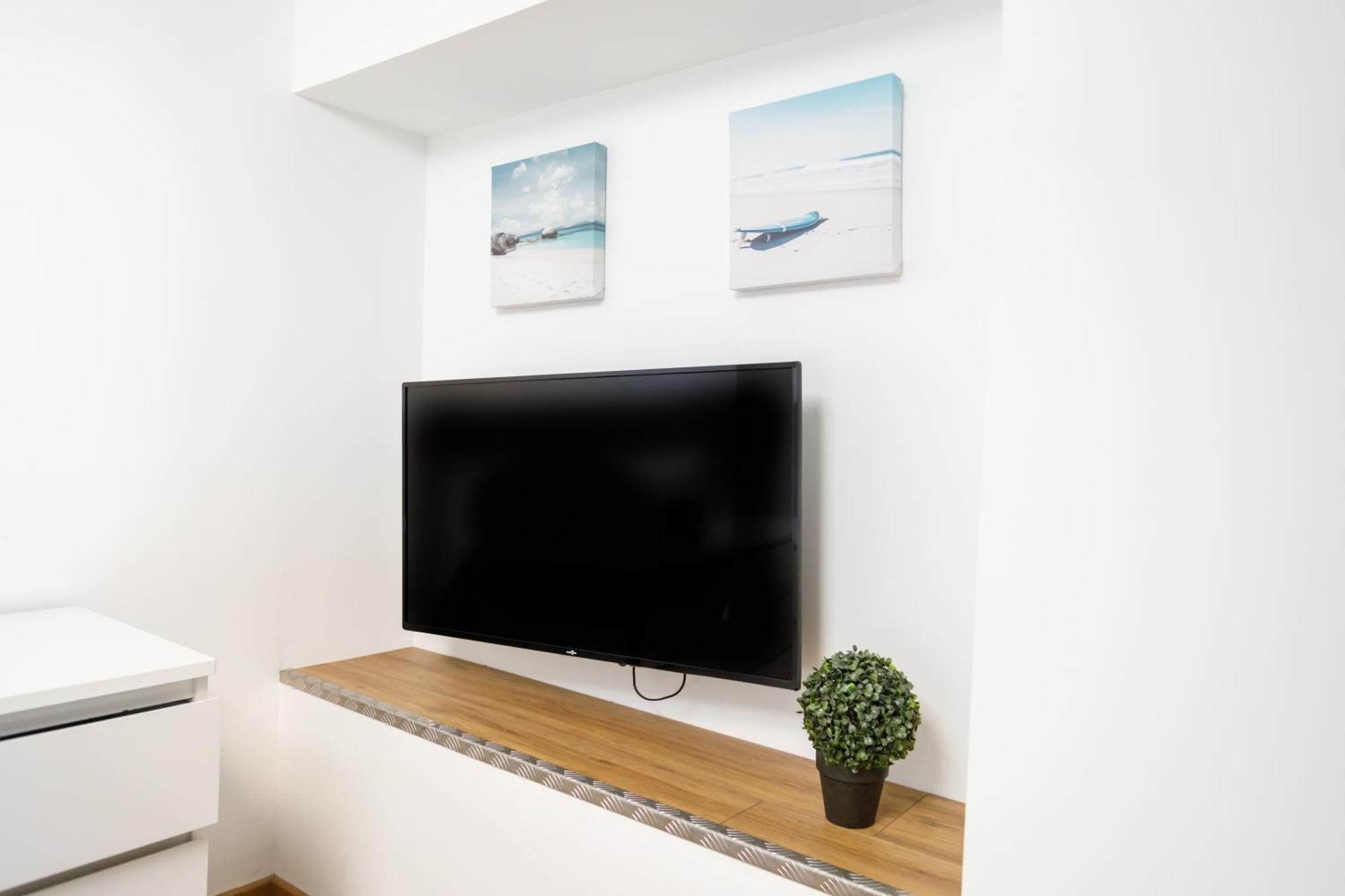 T3 Residence De Tourisme Voltaire イエール エクステリア 写真